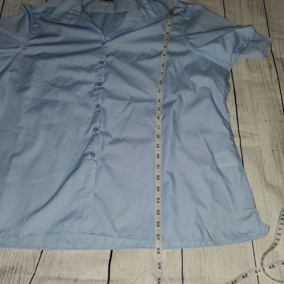 Edwards Collared Blue Button Down - Picture 6 of 9